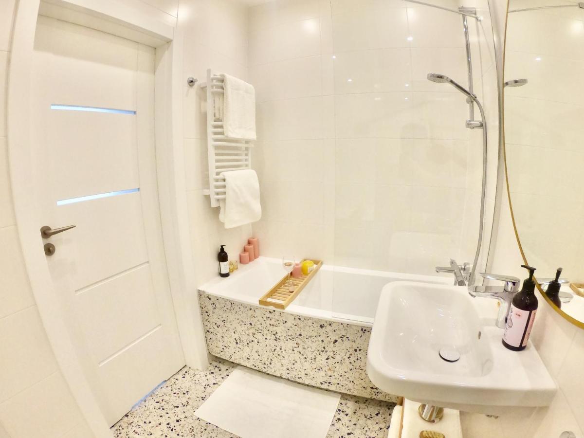 Ferienwohnung Tlusta Mewa Sea View Gdynia Exterior foto